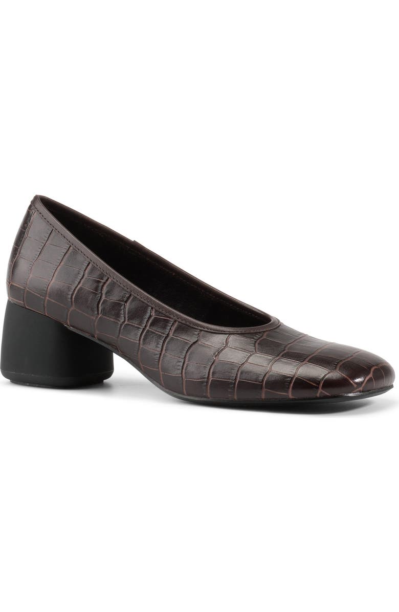 Livia Croc Embossed Pump