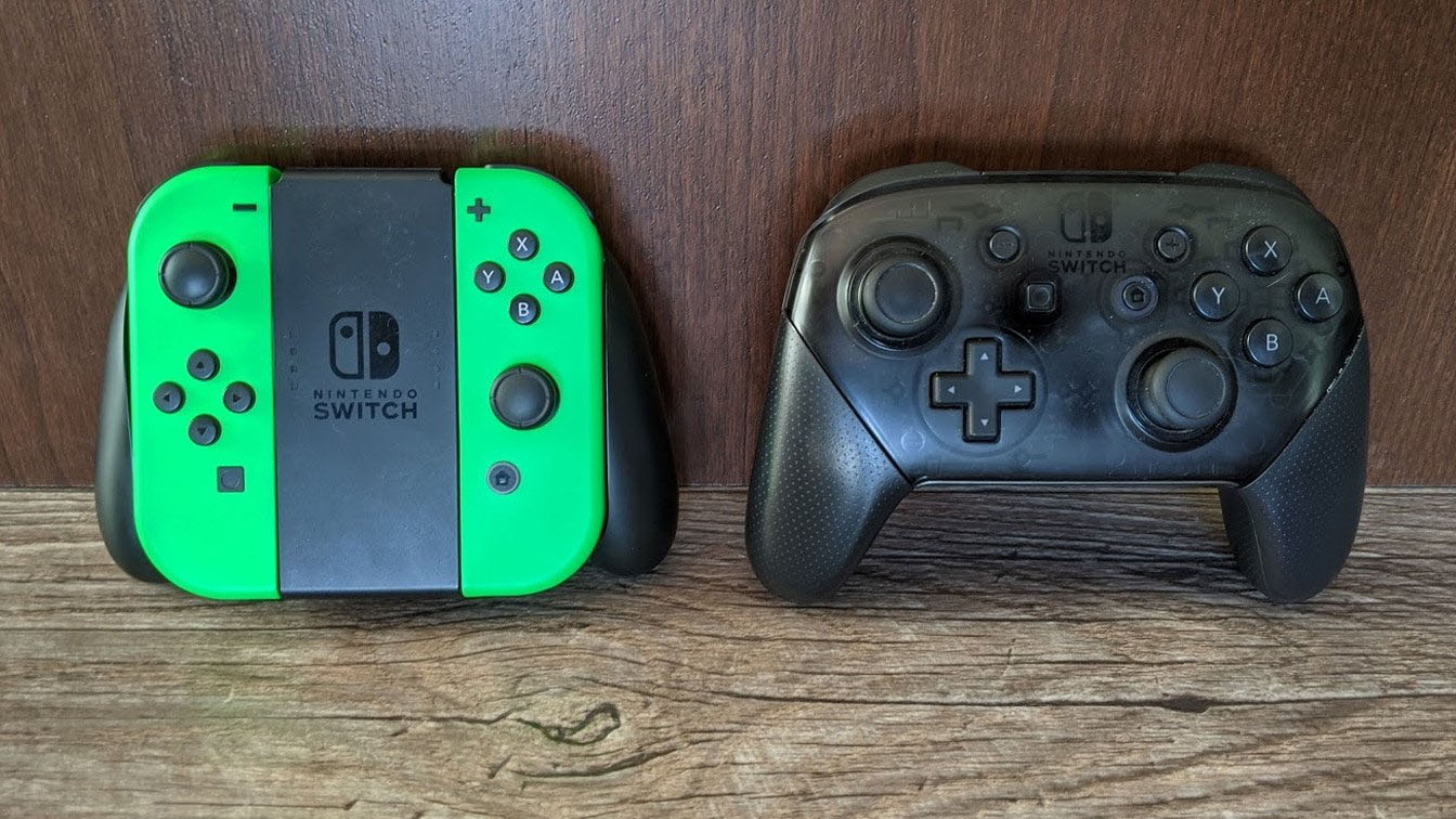 nintendo switch controller pro vs normal