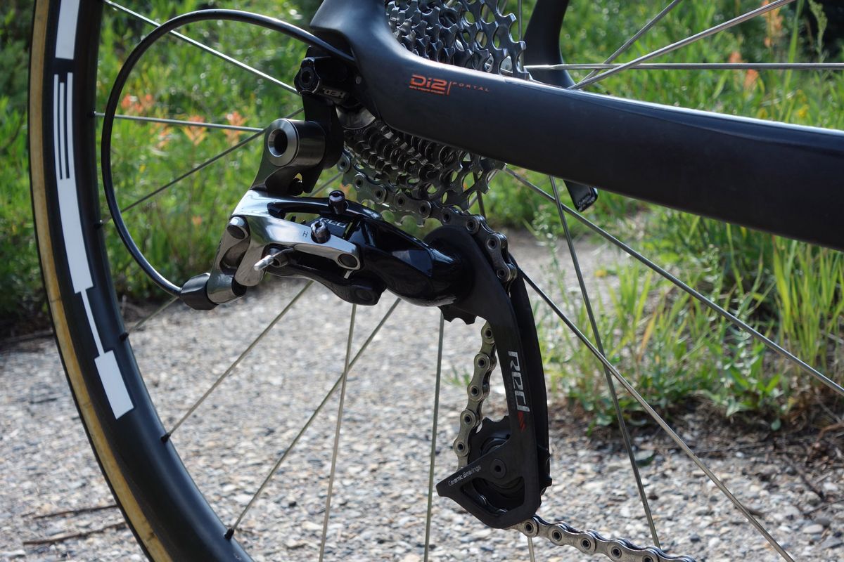 The team uses SRAM RED WiFLi on all bikes throughout the season. The performance of the long cage derailleur is equal to standard versions and allows the mechanics to easily install larger cassettes.