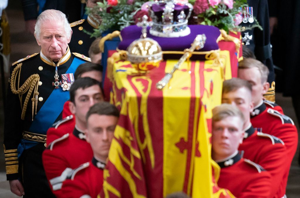 King Charles III with Queen Elizabeth II&amp;#039;s coffin