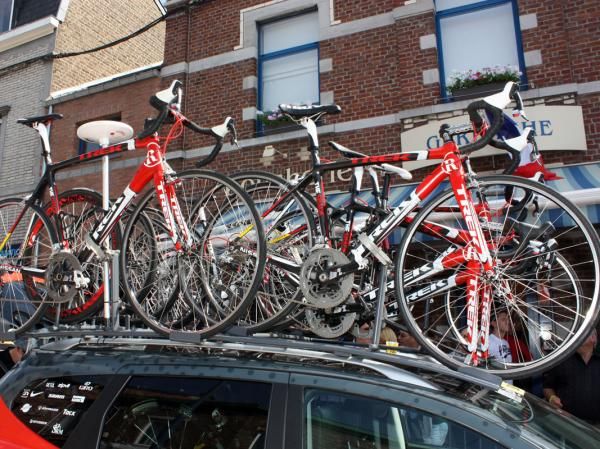 Spare Radioshack bikes were already fitted with classics-type aluminum box-section wheels.