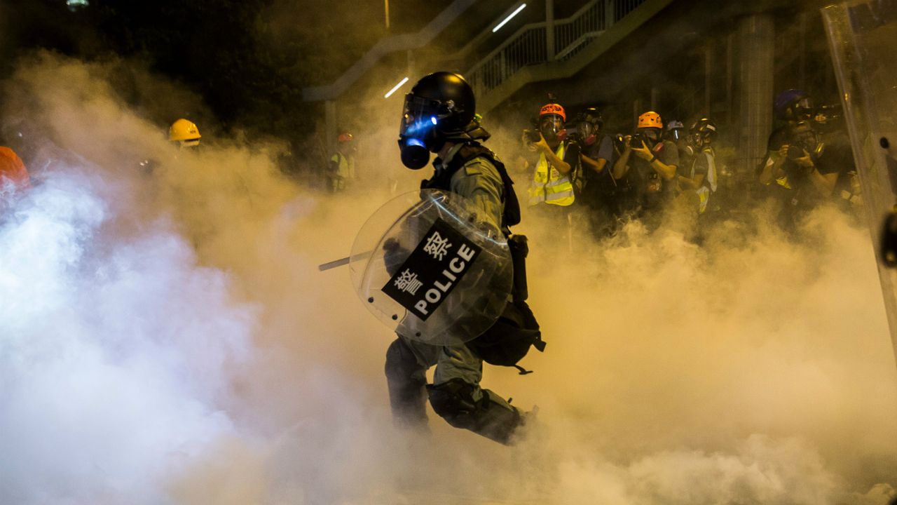 Police fire tear gas at protesters in Hong Kong