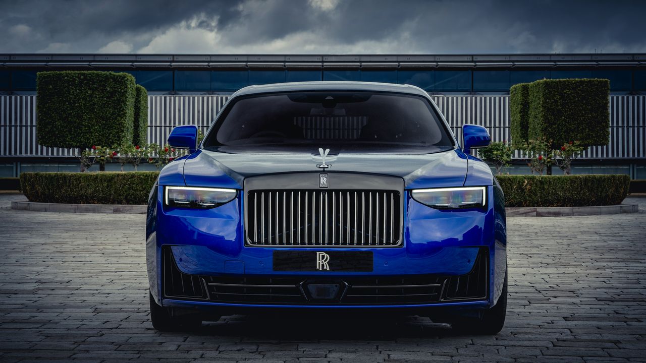 Rolls-Royce Black Badge Ghost Gamer