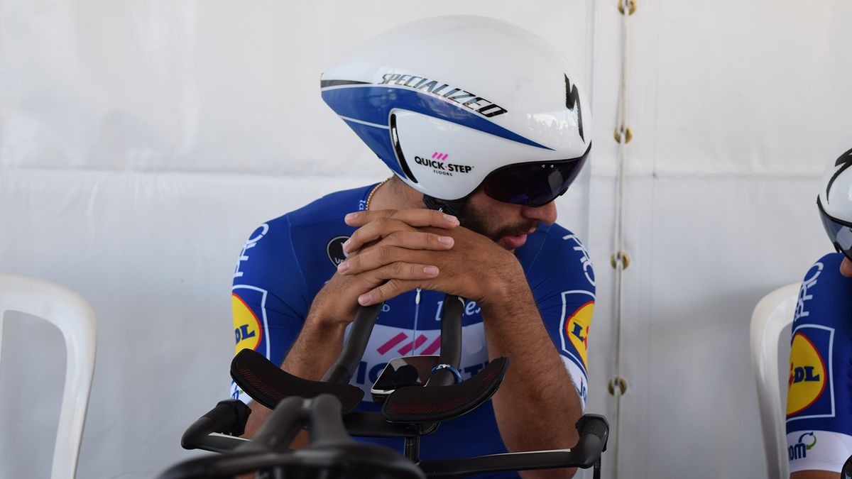 Fernando Gaviria wears the S-Works TT helmet