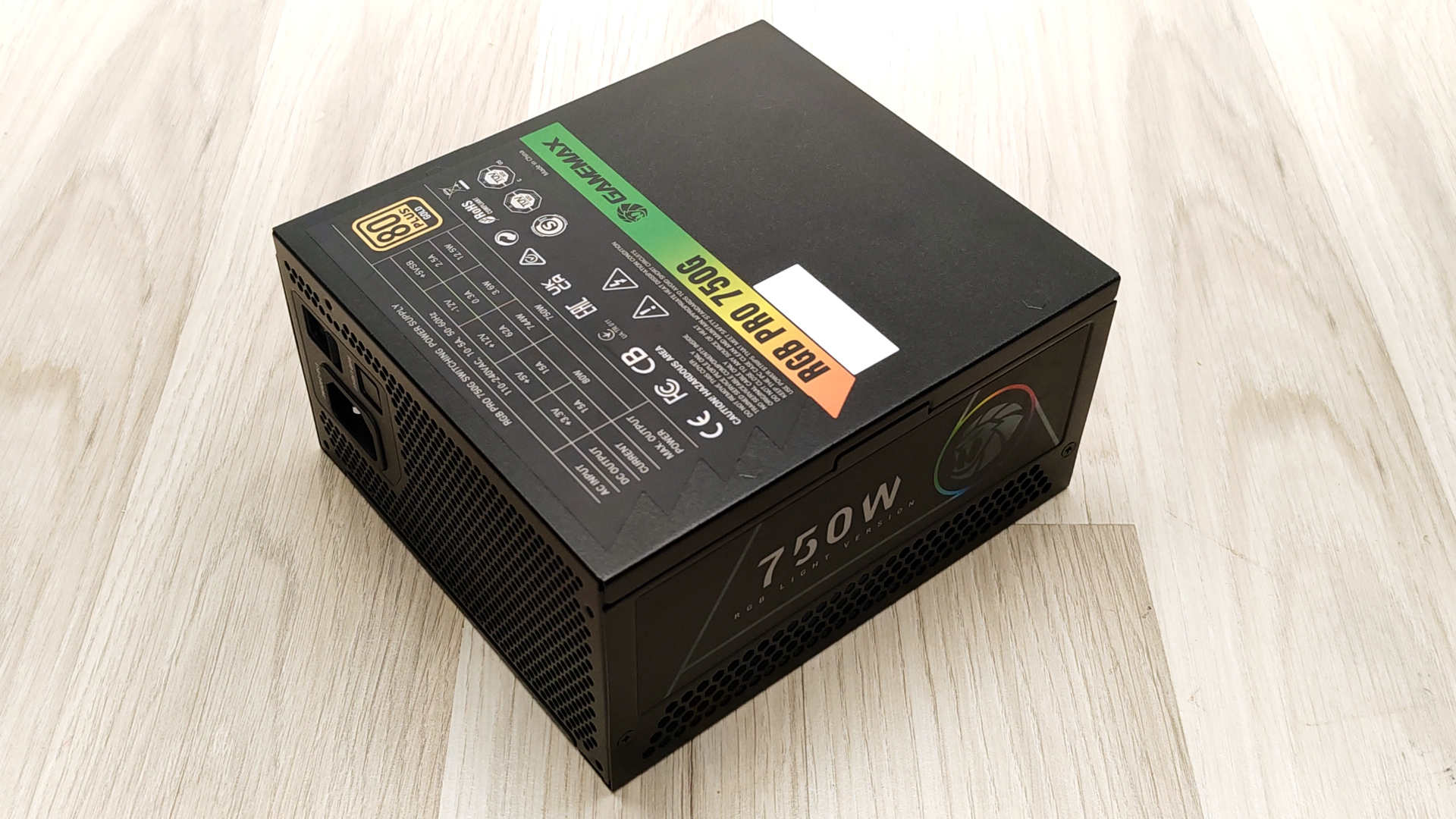 Gamemax RGB PRO 750G