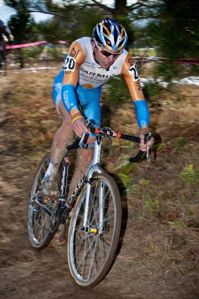 Danny Summerhill (Garmin) makes it through a tricky section.