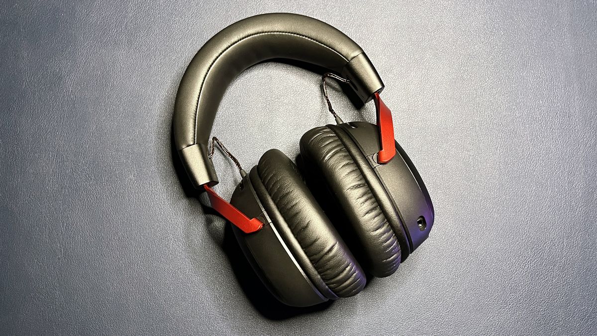 HyperX Cloud III Wireless