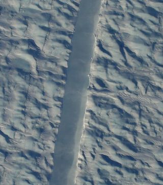 greenland-petermann-rift.jpg