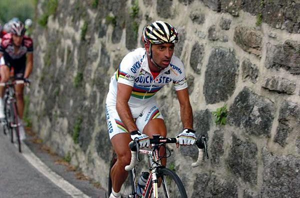 Paolo Bettini (Quick-Step) focuses on the job at hand