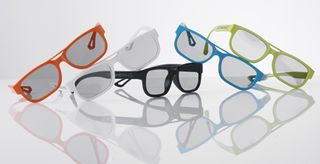 LG 3D glasses: five pairs included with the 47LM670T