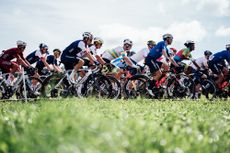 Peloton at the men's elite road race championships in Zurich