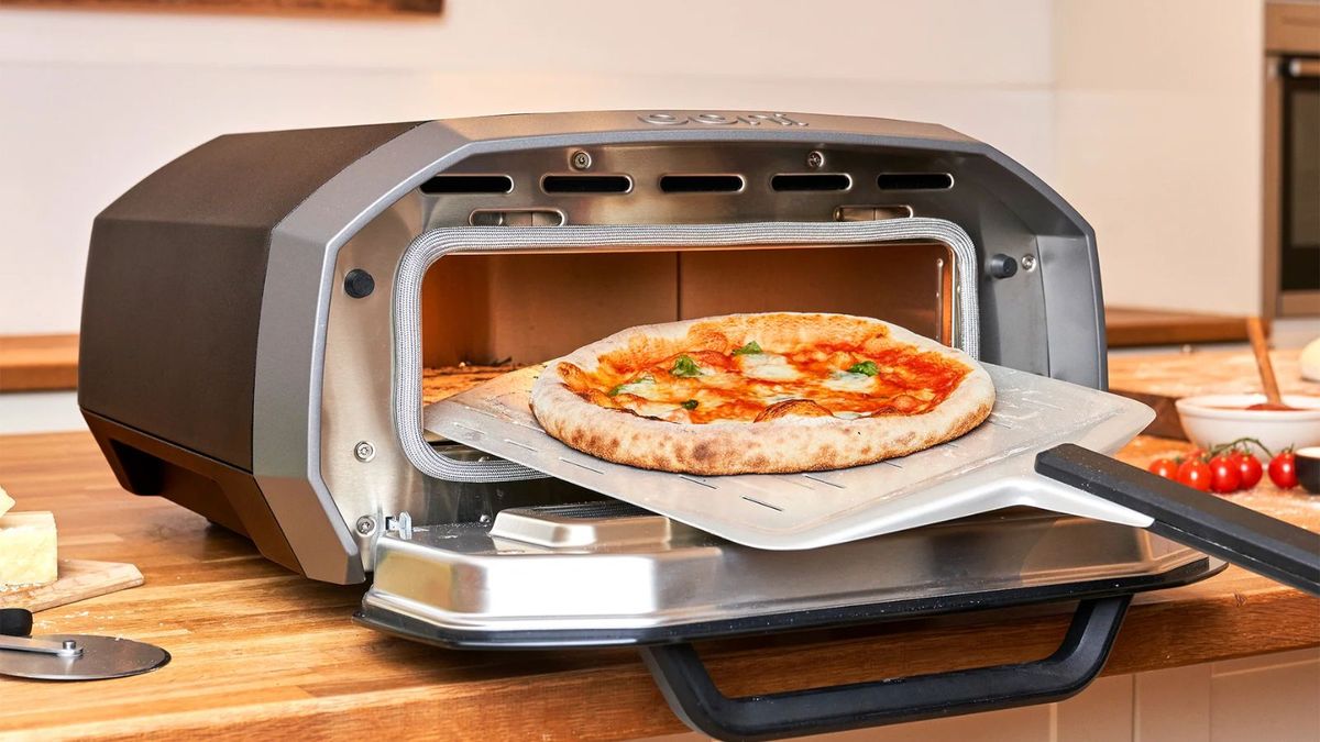 The Ooni Volt 12 is my new favorite pizza oven here's why Flipboard