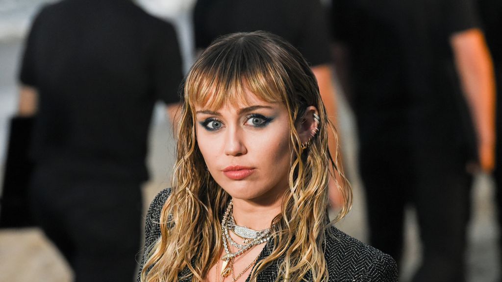 Miley Cyrus Pens Emotional Open Letter To Her Alter Ego Hannah Montana My Imperfect Life