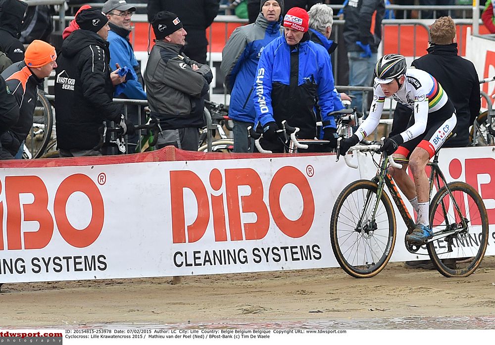 Mathieu Van der Poel (BKCP-Powerplus) gets a gap on the rest