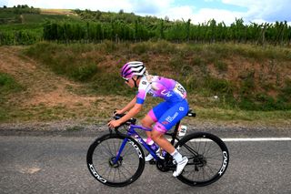 Urska Zigart (BikeExchange-Jayco) climbs to eighth place on stage 7 of the Tour de France Femmes