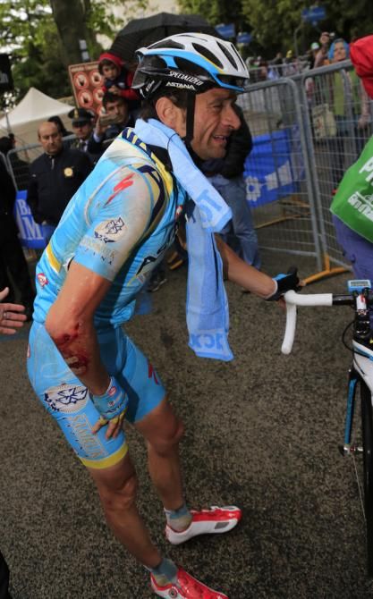A very sore Michele Scarponi (Astana)