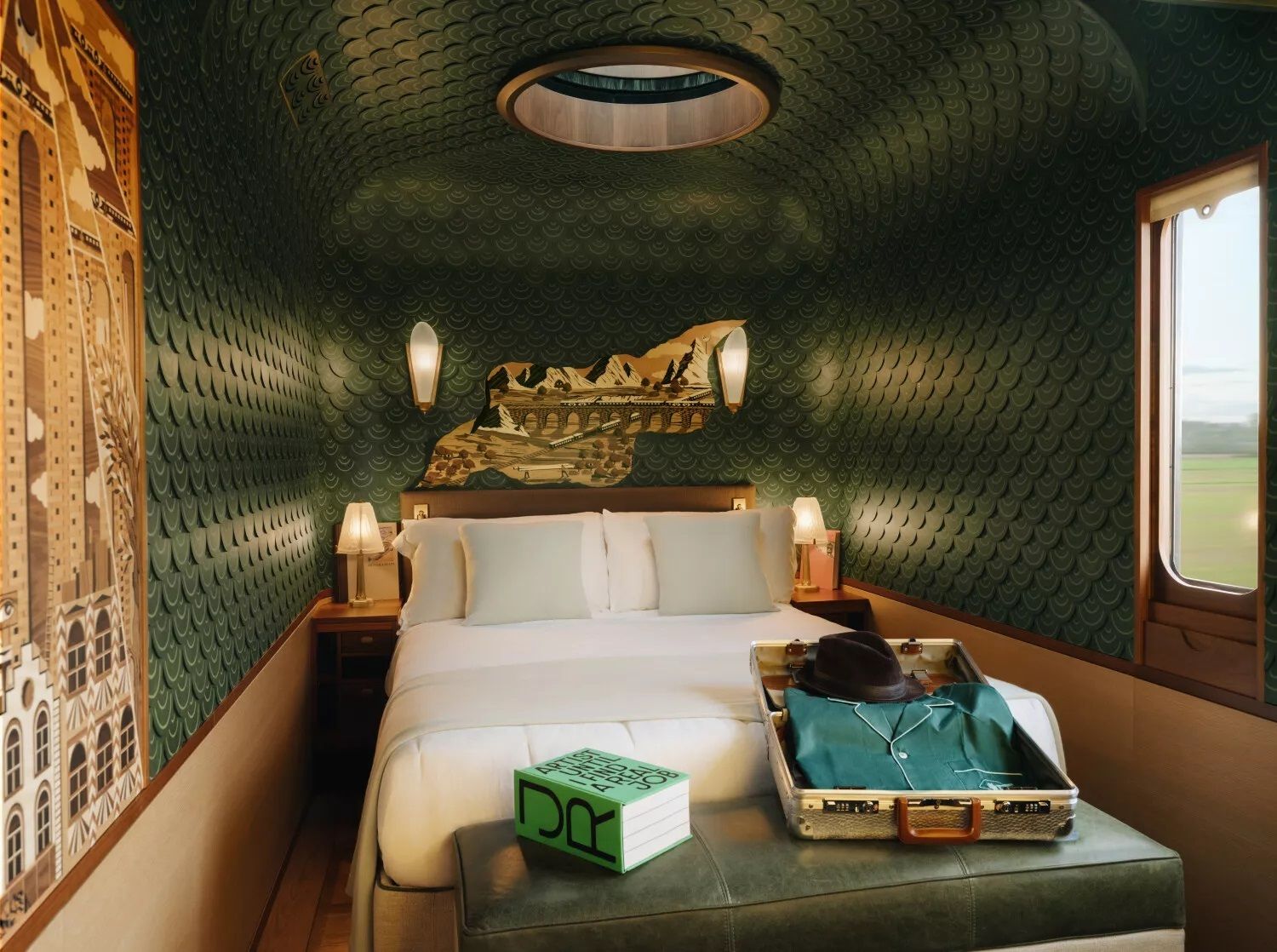 5 of the Best Luxury Train Journeys to Travel Back in Time | Livingetc