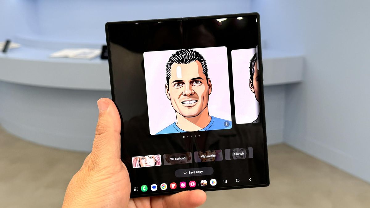 Samsung Galaxy Z Fold 6 AI portrait styles 