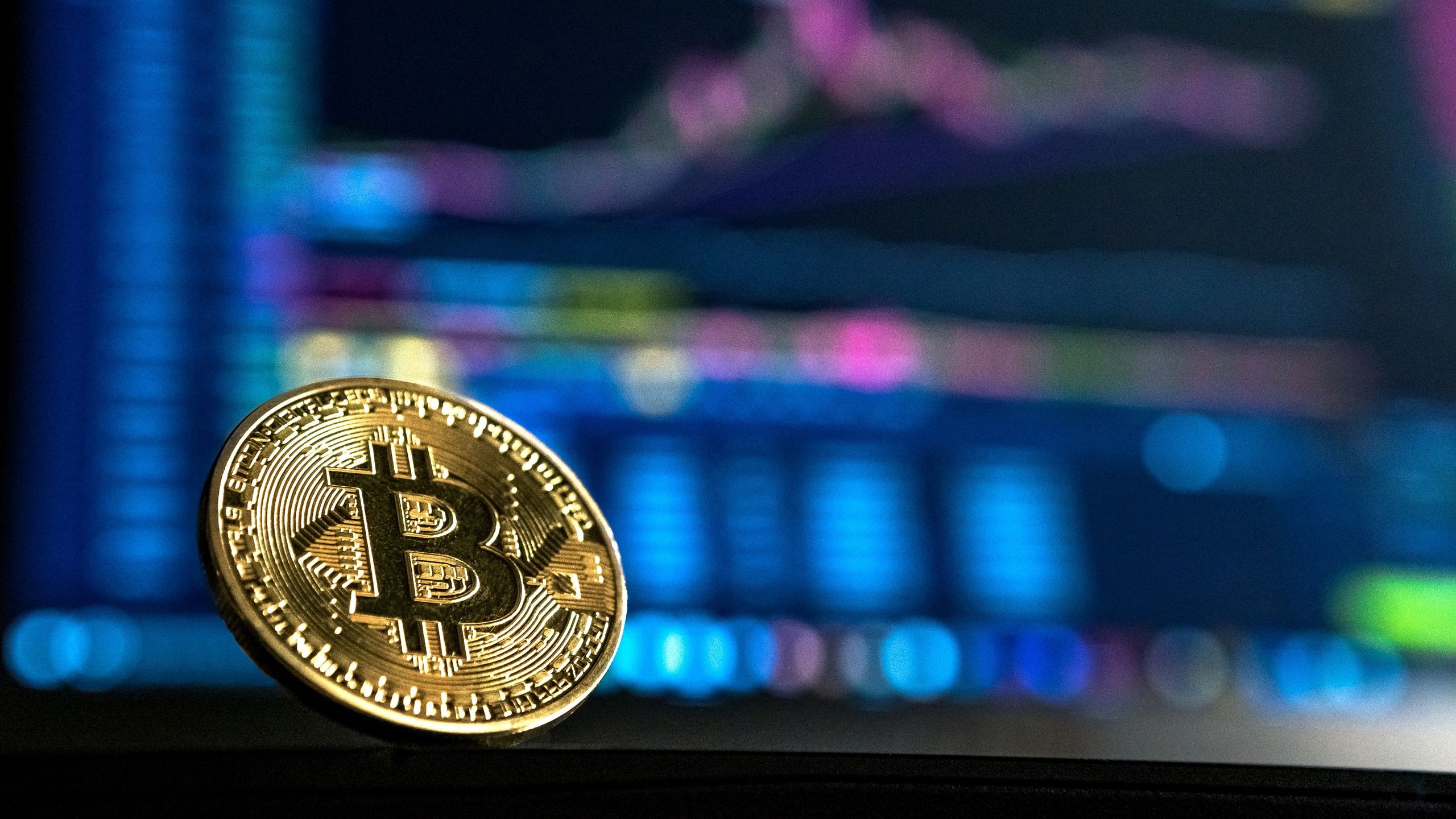 Penambang Bitcoin besar-besaran beralih ke pusat data AI dengan miliaran dolar yang dipertaruhkan setelah rekor kerugian mengguncang model bisnis lama