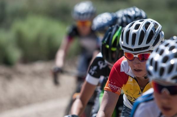 Amber Neben (Specialized-Lululemon) tucked in for the ride.