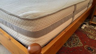 Close-up of the Silentnight Lift Replenish Hybrid 2000 mattress