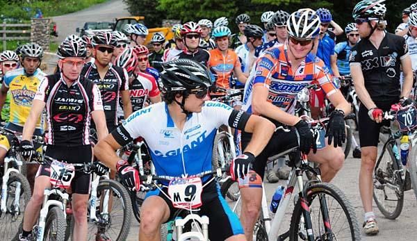 Adam Craig (Giant) and the elite men at staging.