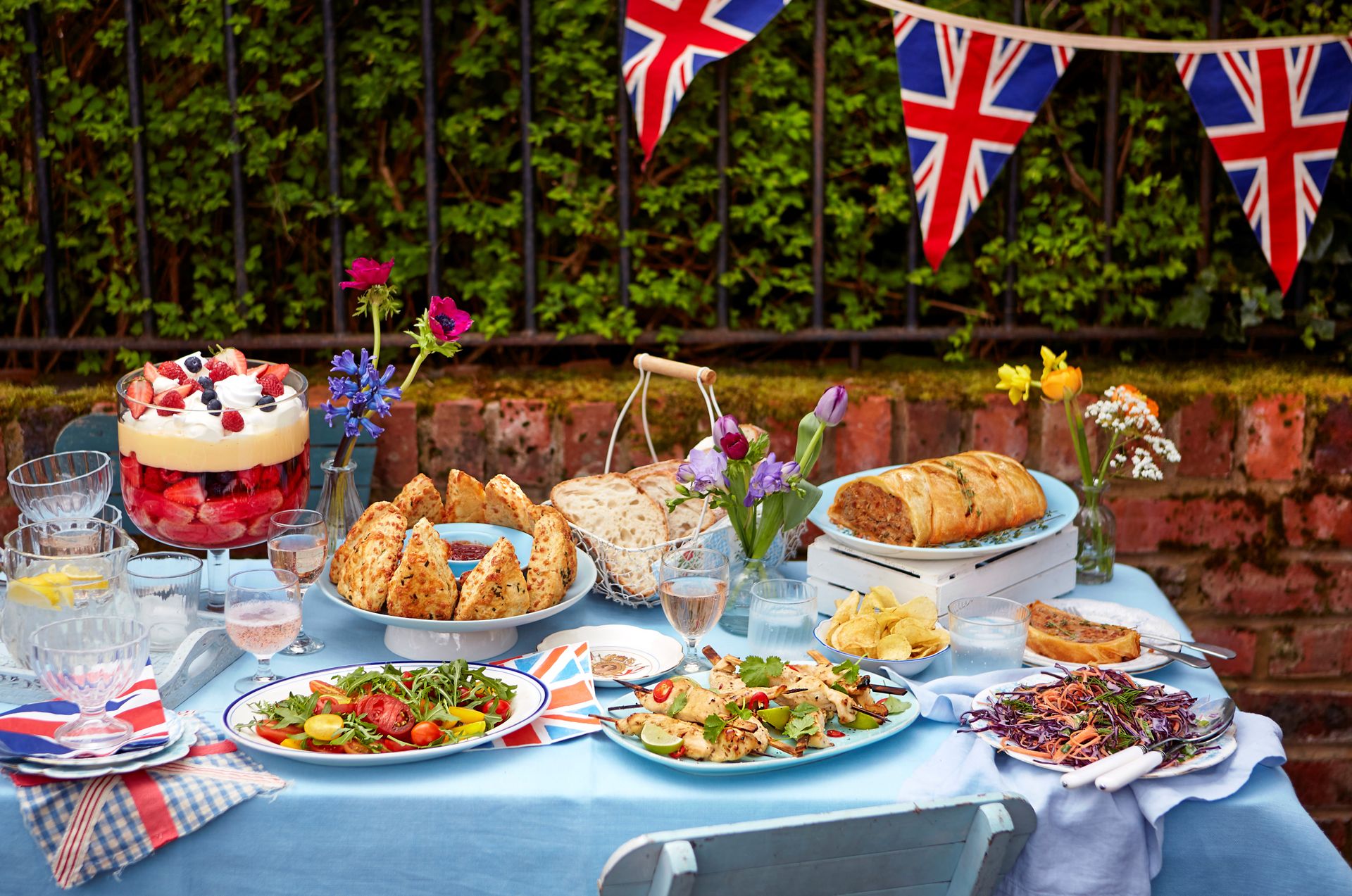 Buffet food ideas: 52 street party food ideas and recipes | GoodTo