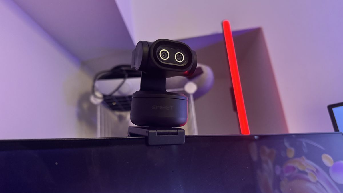 The Emeet Pixy 4K webcam on top of a monitor, from below.