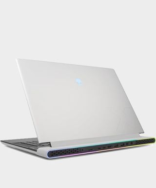 Alienware x16 R2