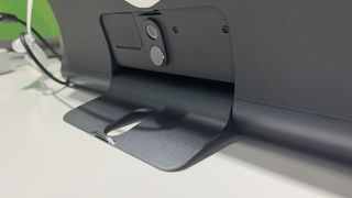 Lenovo Yoga Smart Tab rear