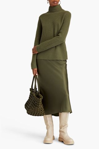 Green cashmere jumper