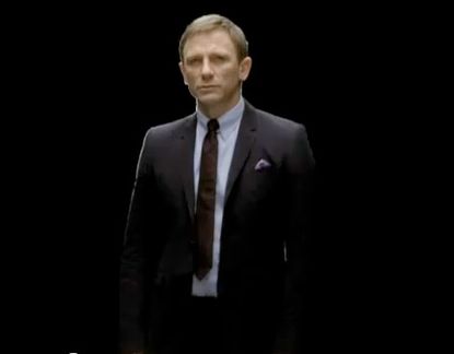 Daniel Craig - Daniel Craig dresses up for International Womens Day - International Womens Day - Marie Claire - Marie Claire UK