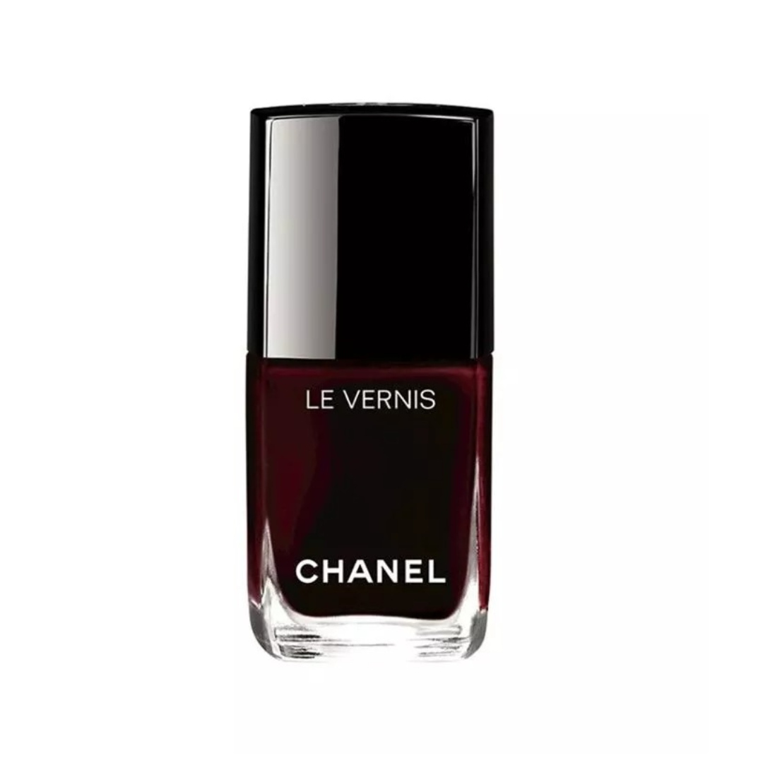 Chanel Le Vernis Nail Colour in Rouge Noir