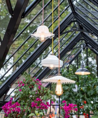 Alitex greenhouse with pendant lights
