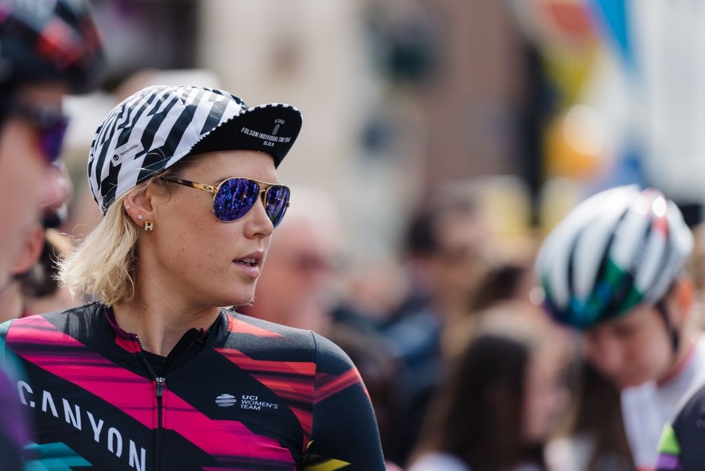 Tiff Cromwell (Canyon-SRAM) looked relaxed pre-stage