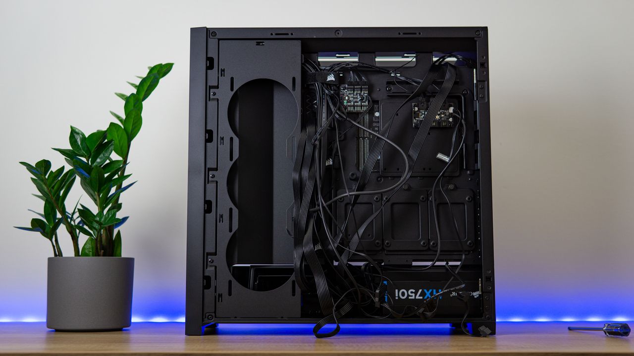Corsair 5000X