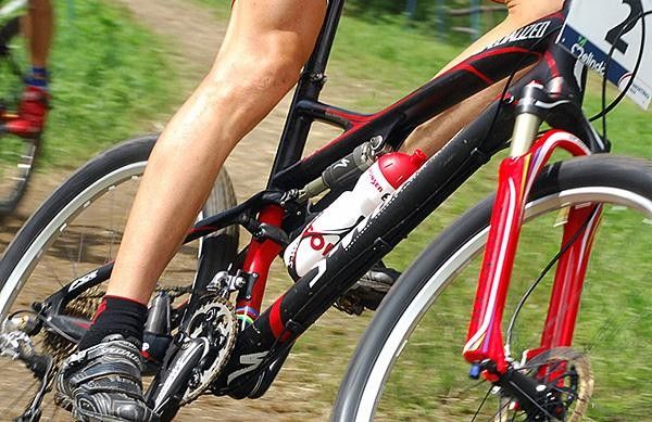 The enlarged front end features a new Specialized-branded Futureshock fork that is also graced with the terrain-sensing Brain inertia valve.