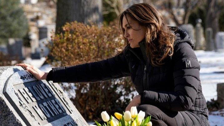 Mariska Hargitay as Olivia Benson at a cemetary in Law &amp; Order: SVU season 26 episode 16