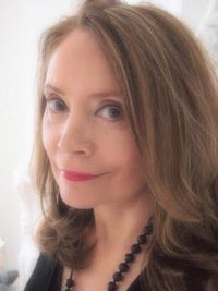 Mary Weaver's avatar