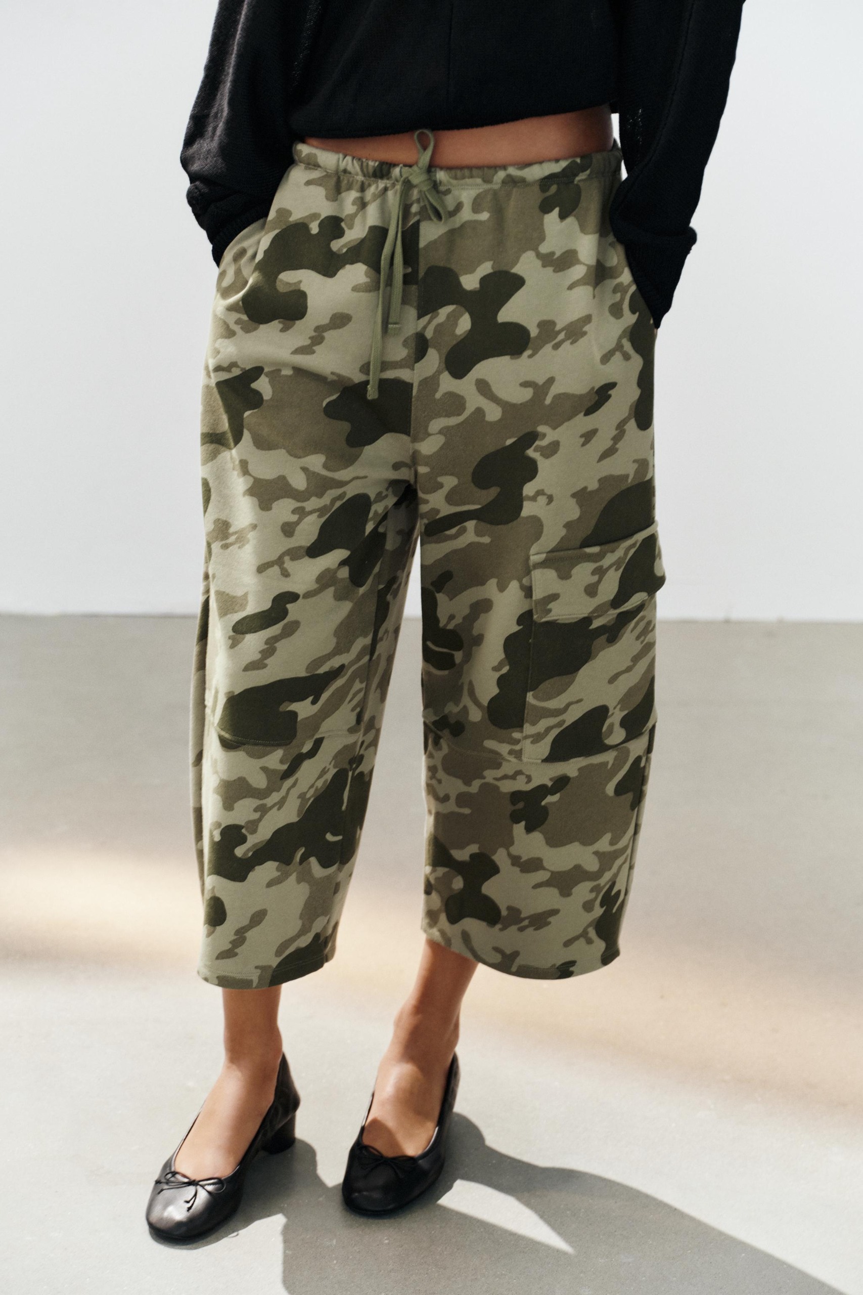 Printed Pocket Pants - Green - S