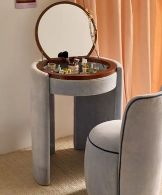 Jane Mirror Vanity & Stool Set