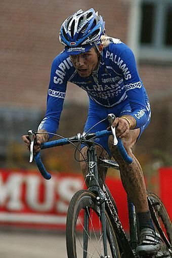 A 19-year-old Niels Albert off the front at the Jaarmarktcross in 2005