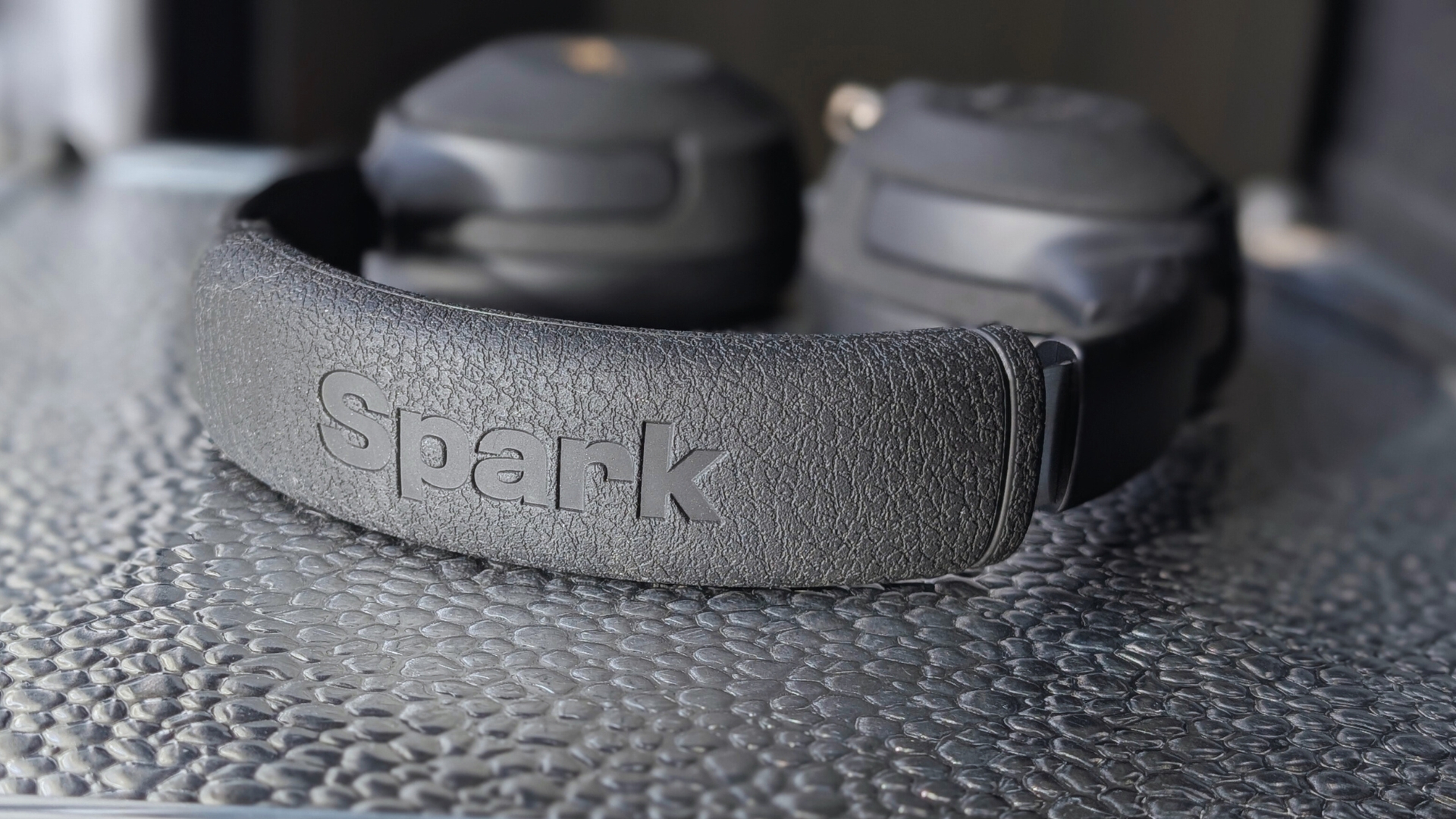 The headband of the Positive Grid Spark Neo Core headphones