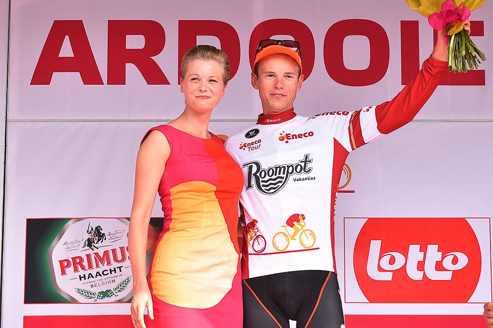Jesper Asselman in the Eneco Tour's white leader's jersey