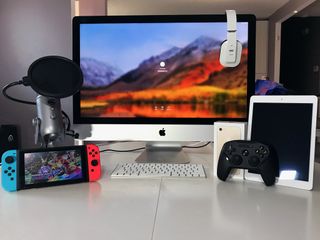 Luke&#039;s Desk 2017