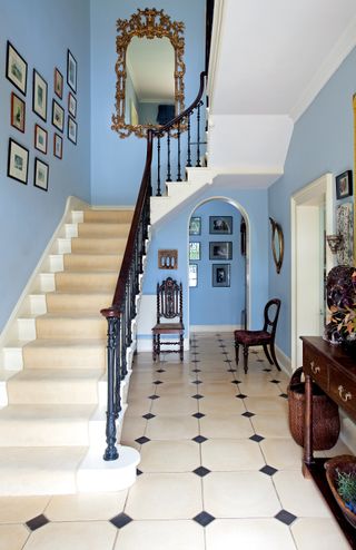 How to restore cast iron - staircase balustrade