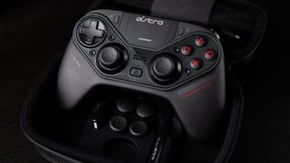 ASTRO Gaming C40 TR controller with case