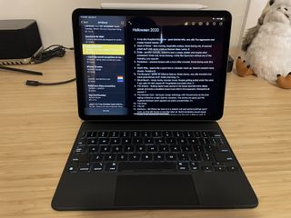 Notes app on iPad Air 4 with the Magic Keyboard and Apple Pencil 2