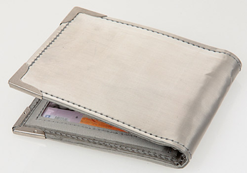Stainless%20steel%20wallet%20-H&amp;H%20shop.jpg