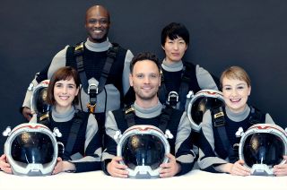 The international Daedulus crew in "MARS."